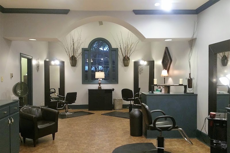 Essentials East Salon & Spa LLC, hair salon in Griffin, GA, photo 1 of 10