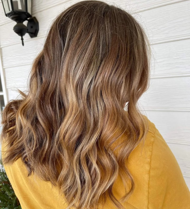 Essentials East Salon & Spa LLC, hair salon in Griffin, GA, photo 3 of 10
